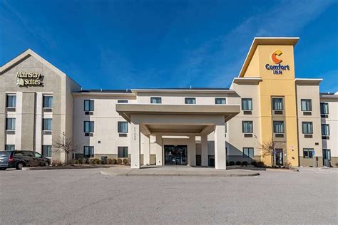 hotel near st louis airport with shuttle|Find Hotels with Free Airport Shuttle in St. Louis, MO .